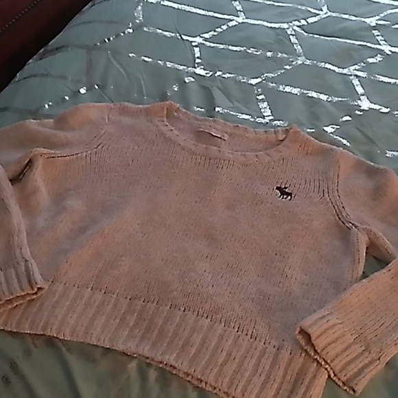 Sweater - Picture 4 of 4